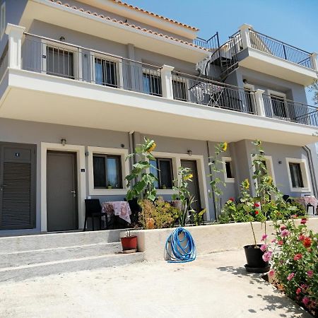 Ta Didymakia Apartments. Argostoli  Exterior photo